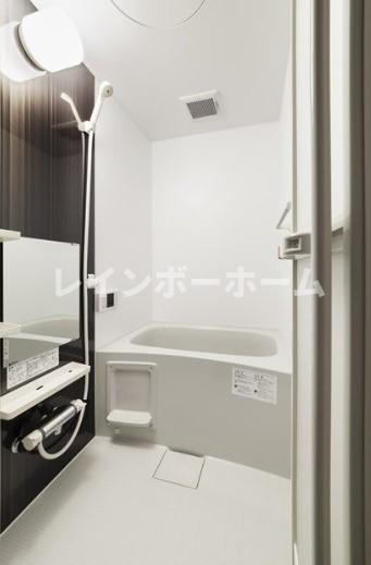 仲介手数料（賃料の1.10ヵ月）の50％OFF対象物件！の浴室|コンパクトで使いやすいお風呂です