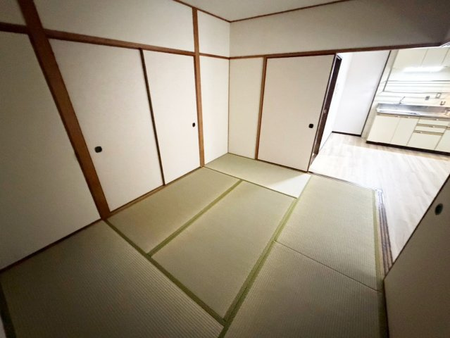 ダフゴ第2マンションの和室