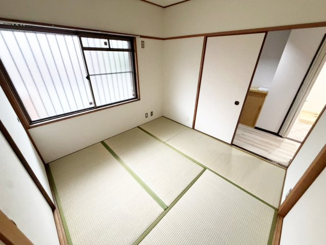 ダフゴ第2マンションの和室