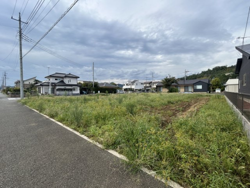 【前面道路含む現地写真】 | 【田沼町第2期　現地外観】
※令和８年９月時点