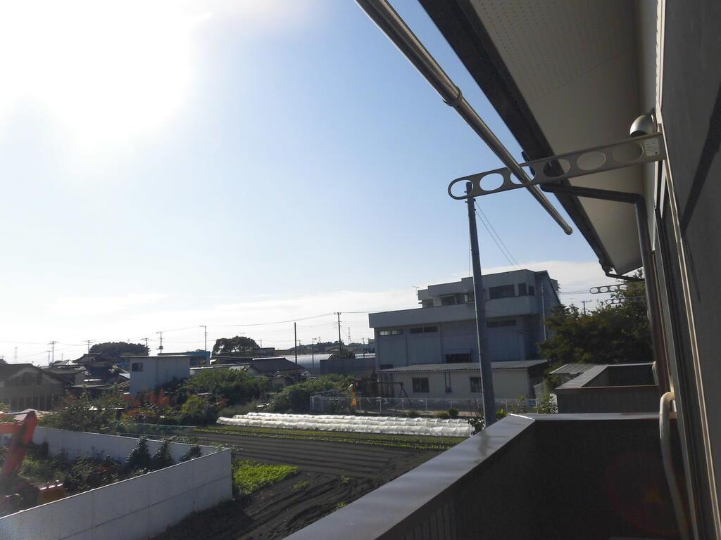 メゾン新川のバルコニー