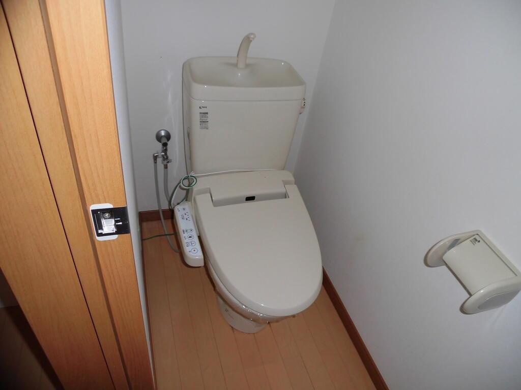 メゾン新川のトイレ