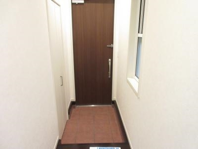Casa dell' Albero-kaneko-釜座邸（カーサ・デッラルベーロカネコ釜座邸）の玄関