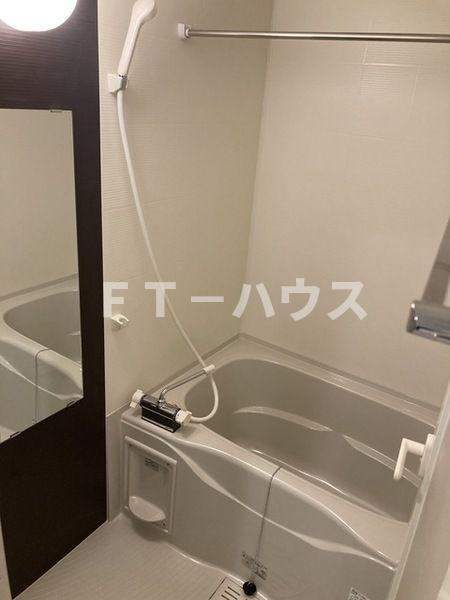 ＬＥＯ六拾番館の浴室