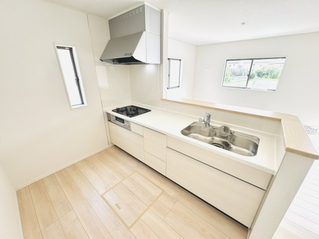 Cradle Garden大泉町寄木戸第17　新築住宅 5号棟のキッチン