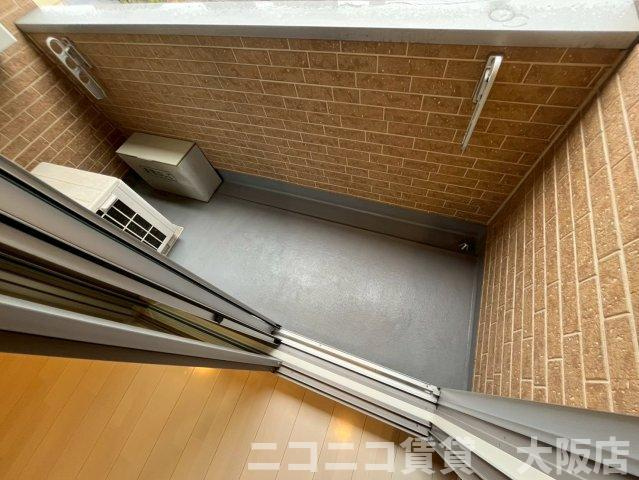 大阪市東淀川区下新庄２丁目のアパートのバルコニー|CG画像です。家具家電付きではありません