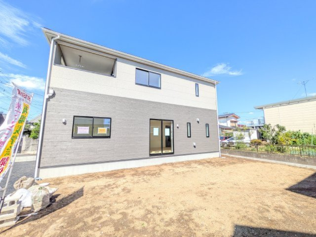 土浦市右籾第13　新築戸建て　1号棟の外観|現地案内会開催中です♪
本日のご見学も可能です。
お気軽にお電話またはお問い合わせください♪
【リアライズ不動産】0297-86-8370まで
