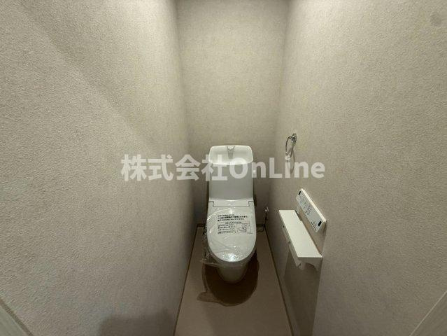 八尾市曙町２丁目戸建のトイレ