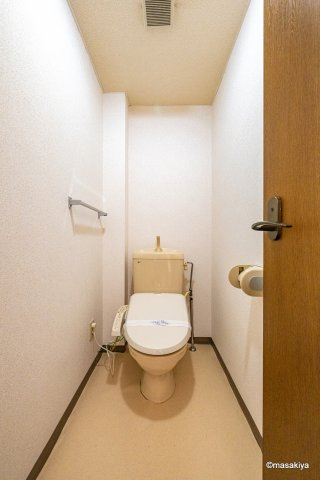 パレ・メルヴェイユーのトイレ|トイレ　ウォシュレット付き。