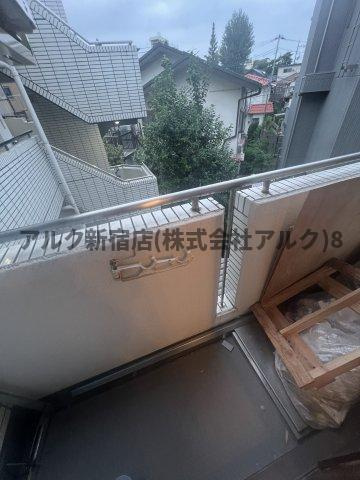 エヴェナール方南町のバルコニー
