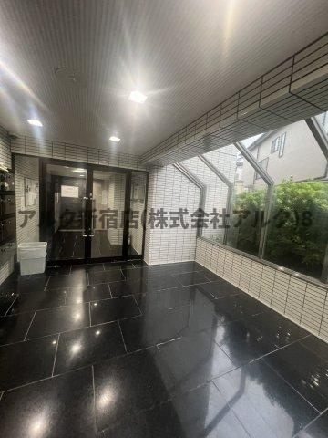エヴェナール方南町のロビー