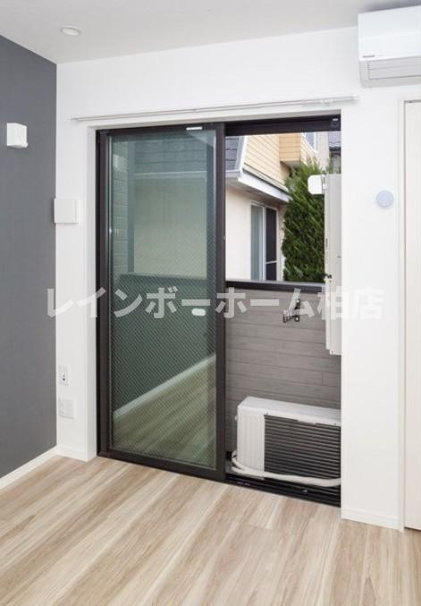 特典：仲介手数料が半額です!!のバルコニー|開放的で明るい空間を演出してくれるバルコニーです