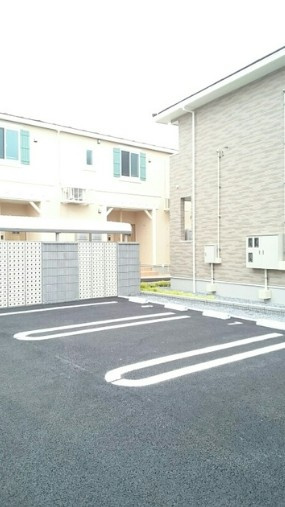 ステラ　Ⅱの駐車場