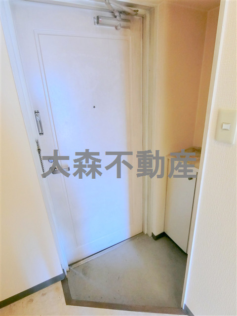 大森タウンビルの玄関
