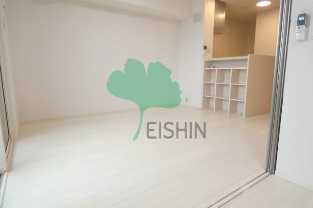 D-roomメゾン空港通(ディールームメゾン空港通)の居間・リビング|アレンジ自由自在の広々空間です！