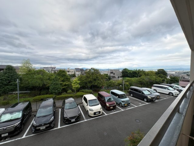 南円明寺ヶ丘団地10棟の展望|平面駐車場もございます！！（空き状況は確認要）