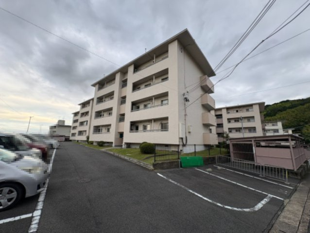 南円明寺ヶ丘団地10棟