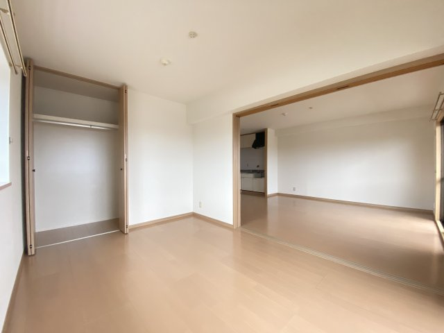 御所ノ瀬マンションの洋室|※同物件、別のお部屋の写真です。