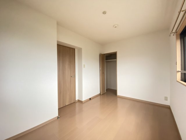 御所ノ瀬マンションの寝室|※同物件、別のお部屋の写真です。