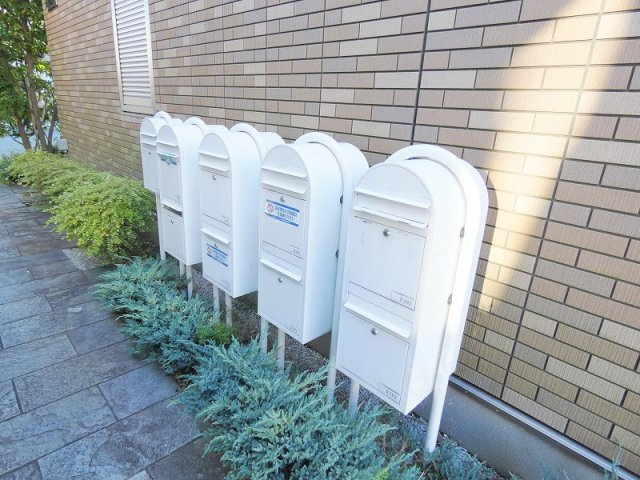 EAUROUGEのエントランス