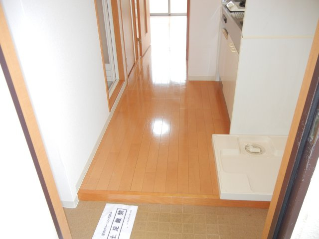 ハッピー稲野マンションの玄関