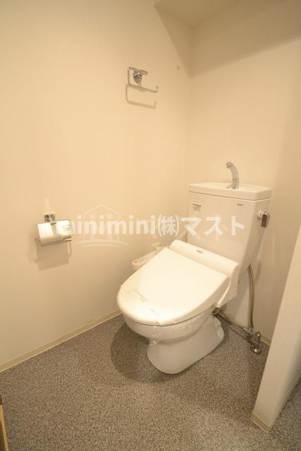大阪市西区南堀江４丁目の賃貸マンションのトイレ|他号室参考写真