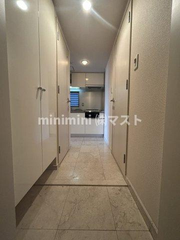 大阪市西区立売堀１丁目の賃貸マンションの玄関