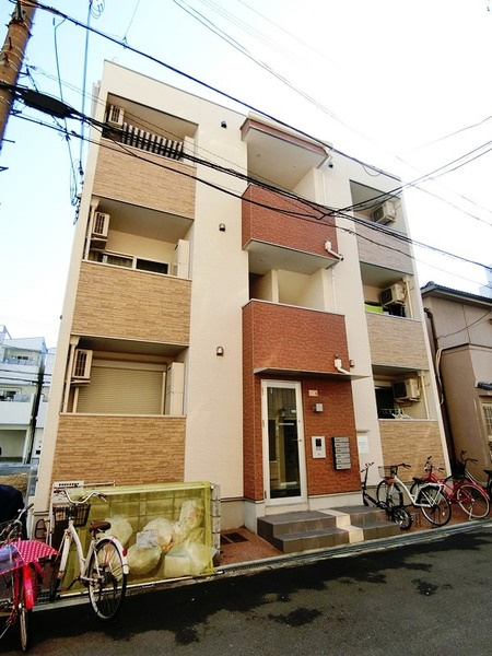 大阪市港区夕凪１丁目のアパートの外観