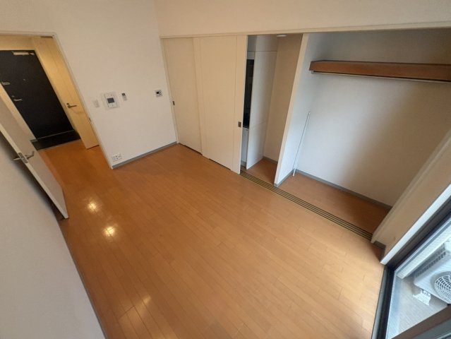 ドゥーエ江坂の居間・リビング