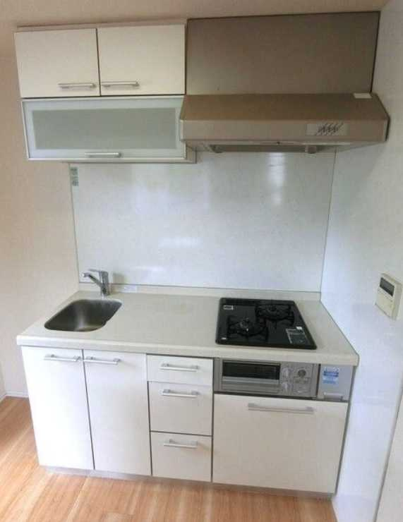 MoncleKomazawa　駒沢公園至近　追焚　角部屋のキッチン
