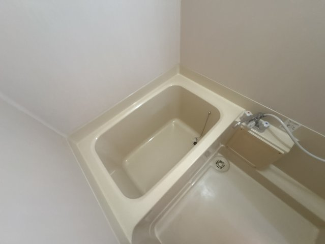 第二阿井マンションの浴室