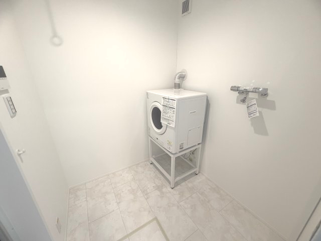 神戸市西区桜が丘東町1丁目新築のランドリースペース