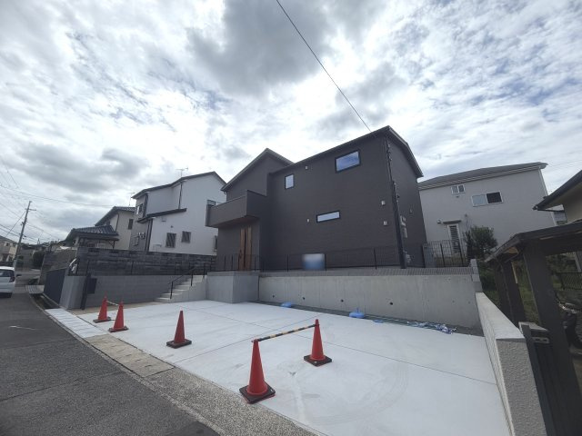 神戸市西区桜が丘東町1丁目新築の外観