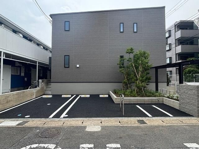 【駐車場】
