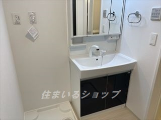 グランデ　クレシアの洗面所|三面鏡付きシャンプードレッサー
