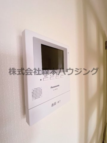 【セキュリティ】 | 　ウエストプラザ | TVモニターフォンで安心です