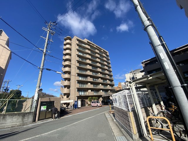 ハッピーエイジ土山の外観