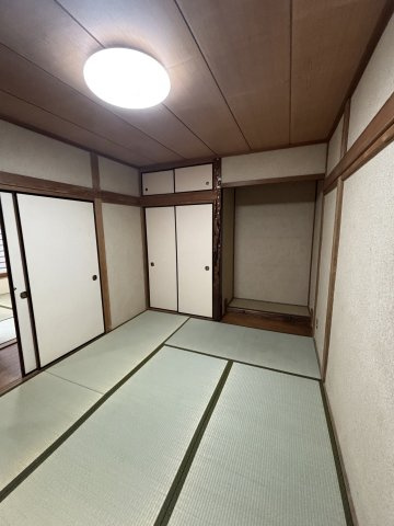 生野東安田貸家の和室