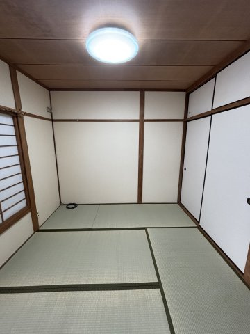 生野東安田貸家の和室