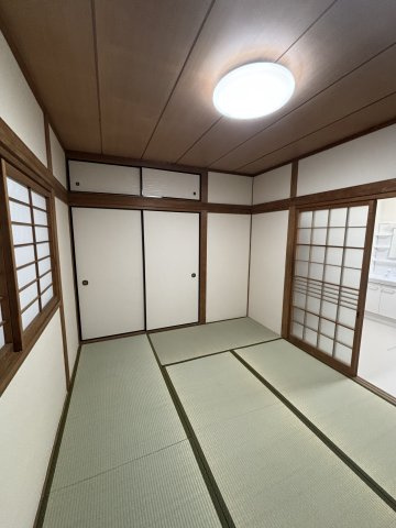 生野東安田貸家の和室