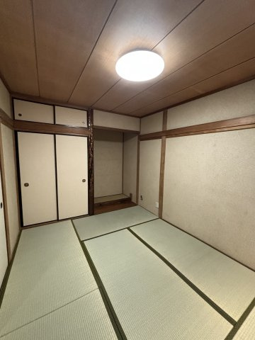 生野東安田貸家の和室