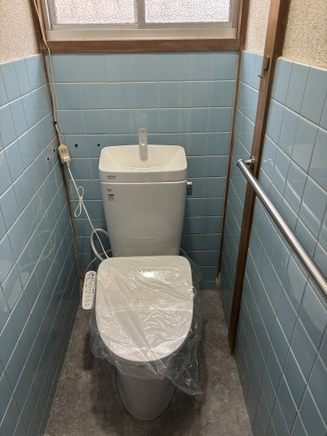 生野東安田貸家のトイレ