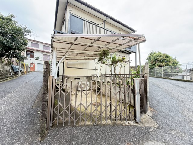 松戸市五香西４丁目貸家（ＪＴＩ）の駐車場