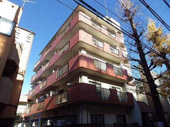 ロータスルート高島平の外観
