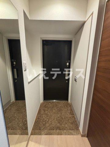 ラヴ神戸三宮の玄関