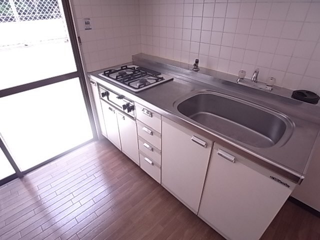 神戸市東灘区深江南町４丁目の賃貸マンションのキッチン