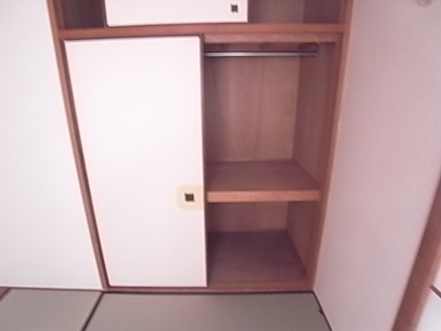 神戸市東灘区深江南町４丁目の賃貸マンションの収納