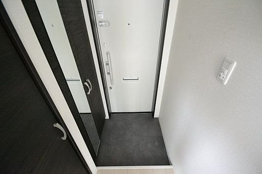 サンクラッソ神戸山手の玄関