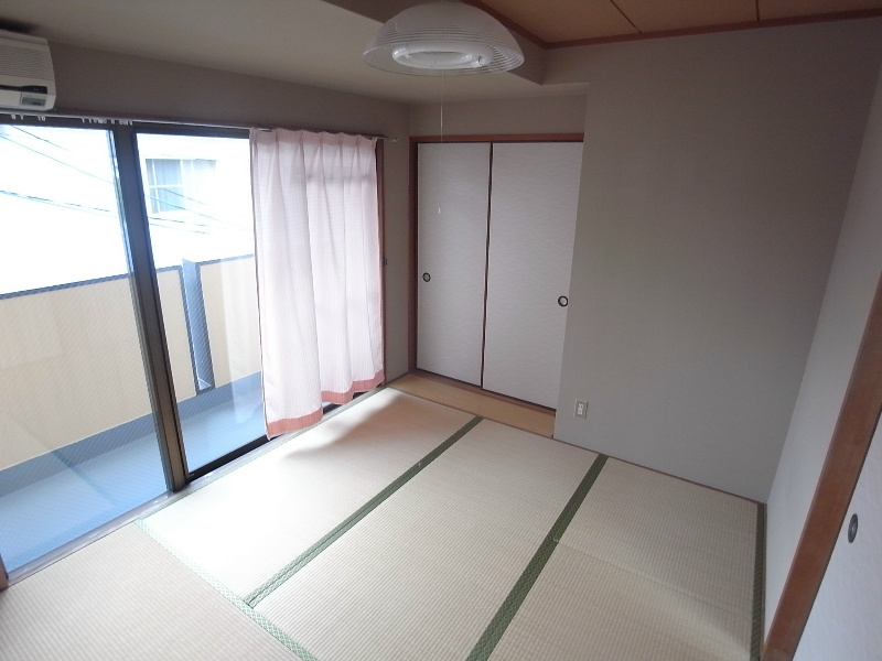 芦屋市東芦屋町の賃貸マンションの居間・リビング