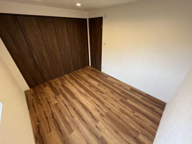 西宮市甲陽園西山町の賃貸マンションの居間・リビング